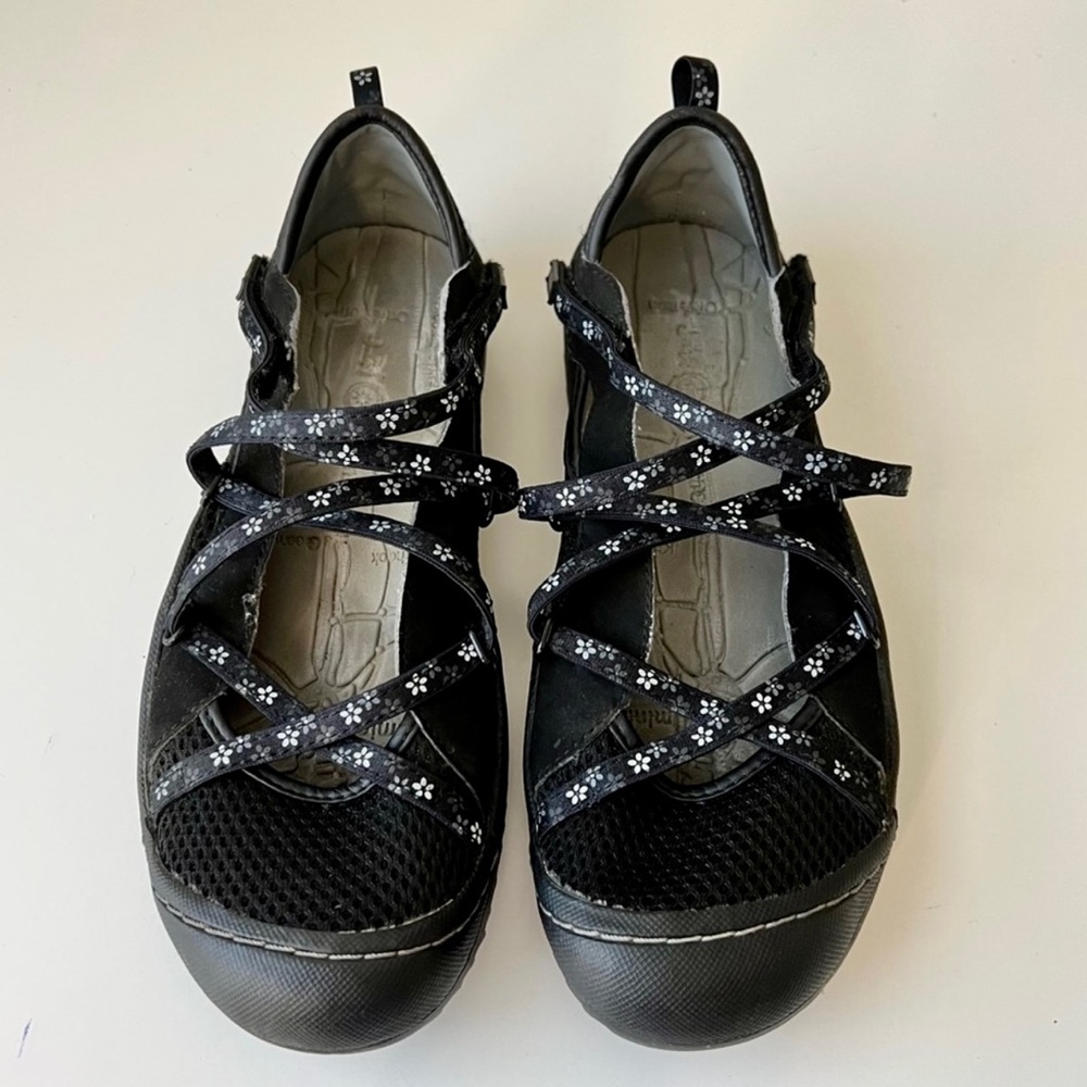 Jeep Shoes women’s 6.5 awesome shoes sandals trek shoes